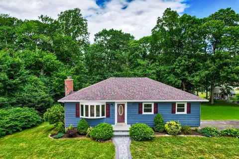 3 George St, Prospect, CT 06712