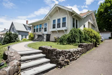 126 Carpenter Ave, Meriden, CT 06450