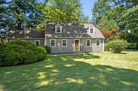 10 Barn Hill Rd, Bloomfield, CT 06002