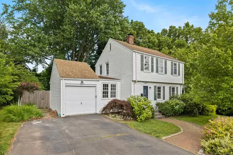 1016 Ridge Rd, Wethersfield, CT 06109