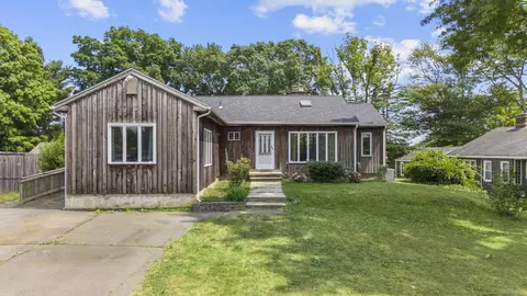310 Benham Hill Rd, West Haven, CT 06516