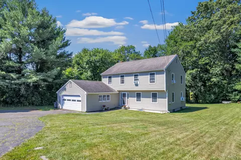 6205 Main St, Trumbull, CT 06611