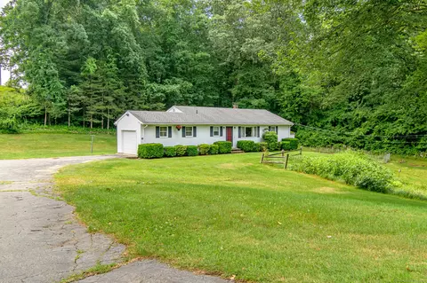 634 River Rd, Lisbon, CT 06351