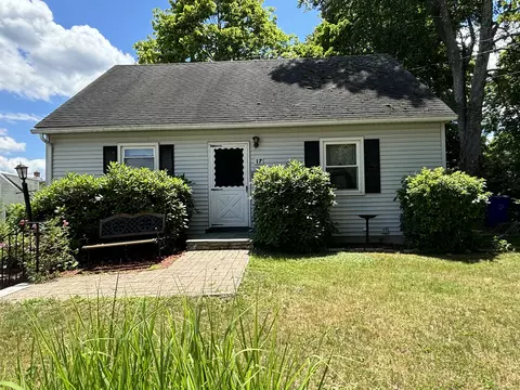 17 Hoffman St, Torrington, CT 06790