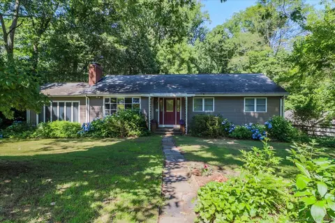 74 Poplar Dr, Shelton, CT 06484