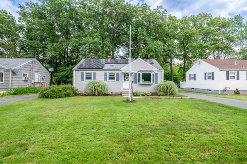 14 Goodwin Park Rd, Wethersfield, CT 06109
