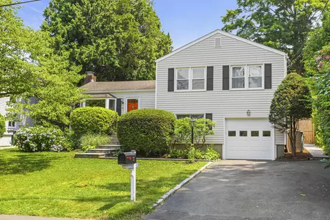 6 Silver Beech Rd, Greenwich, CT 06878