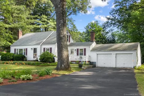 12 Stodmor Rd, Simsbury, CT 06070