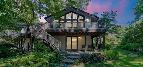 19 Brookside Ln, Mansfield, CT 06250