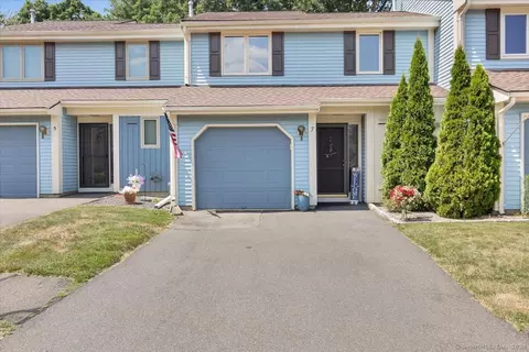 7 Copper Beech Dr #7, Rocky Hill, CT 06067