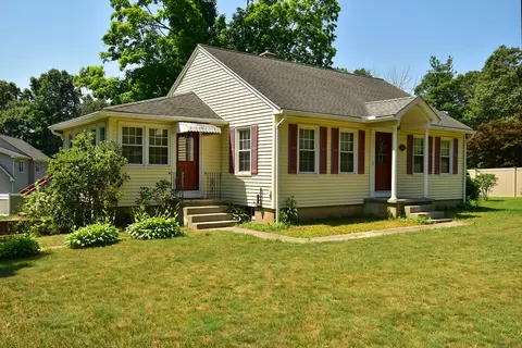 636 Hazard Ave, Enfield, CT 06082