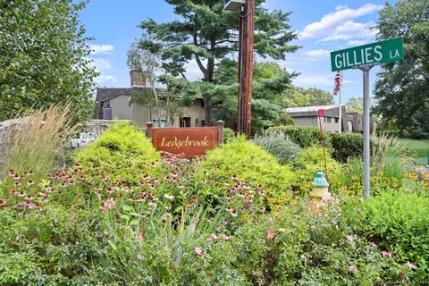 176 Gillies Ln #176, Norwalk, CT 06854