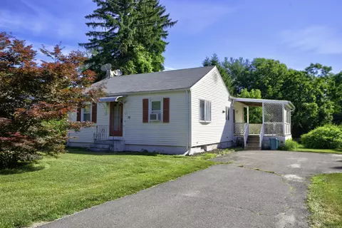 10 Olson Pl, Haddam, CT 06441