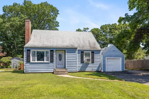 15 Betsy Rd, Plainville, CT 06062