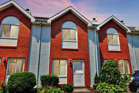 585 Park Rd #10-2, Waterbury, CT 06708