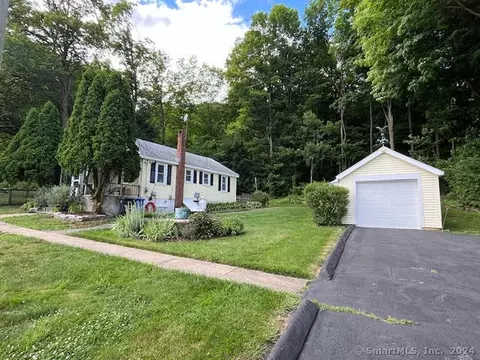 313 Fitchville Rd, Bozrah, CT 06334