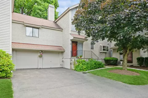 320 Strawberry Hill Ave #58, Stamford, CT 06902