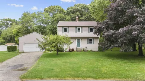 4 Ford Pl, Norwich, CT 06360