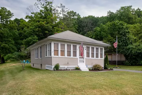 47 E Main St, North Canaan, CT 06018