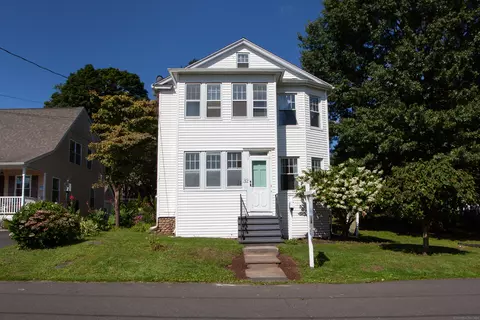 32 Fairmount St, New Britain, CT 06053