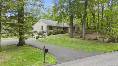35 Deep Valley Rd, Stamford, CT 06903