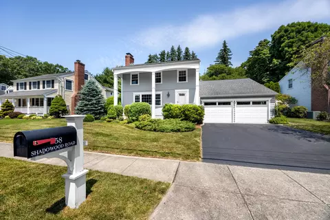 58 Shadowood Rd, Fairfield, CT 06824