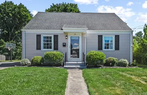 12 Berkley Ct, Southington, CT 06489