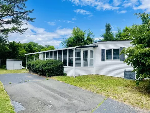 93 Shawnee Rd, East Hartford, CT 06118