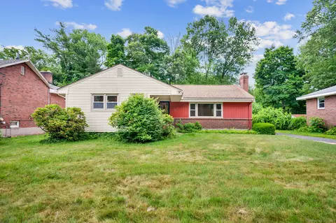 2 Hall Ct, Newington, CT 06111