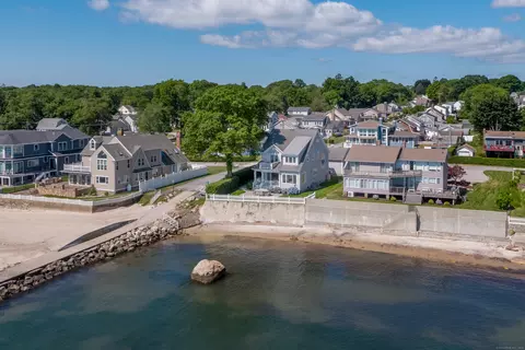 40 E Shore Dr, East Lyme, CT 06357
