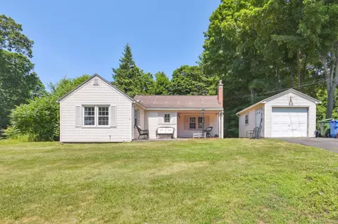 574 Gracey Ave, Meriden, CT 06451