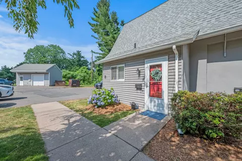 388 Hubbard St #B1, Glastonbury, CT 06033
