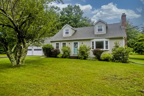 61 Kelly Ln, Granby, CT 06035