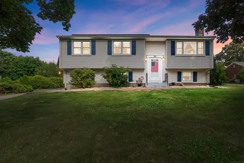 30 Christiana Dr, Rocky Hill, CT 06067
