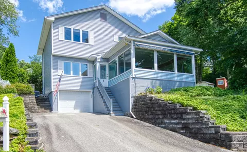 132 Lakeside Dr, East Haddam, CT 06423