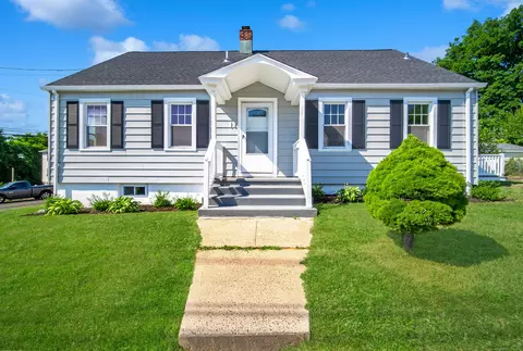 11 Colony St, Stratford, CT 06615