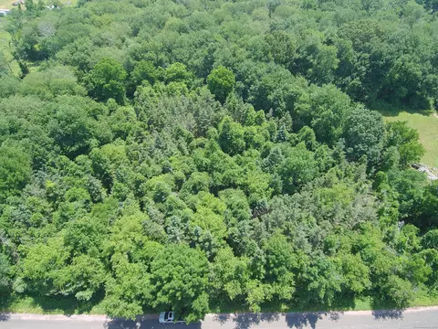 20 Wolfersdorf Rd, East Windsor, CT 06016