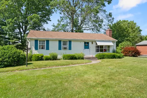 139 Westwood Ave, Plainville, CT 06062