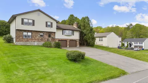 1009 Bunker Hill Ave, Waterbury, CT 06708