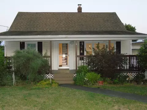 1 Brookvale Rd, North Haven, CT 06473