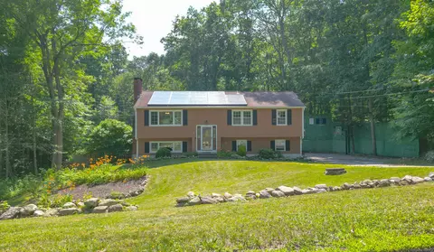 105 Dean Rd, East Lyme, CT 06333