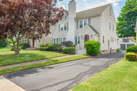 139 Griswold Dr, West Hartford, CT 06119