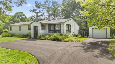 154 Broadway # R, Hamden, CT 06511