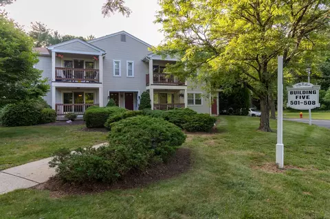 504 Ashmead Cmns #504, Enfield, CT 06082