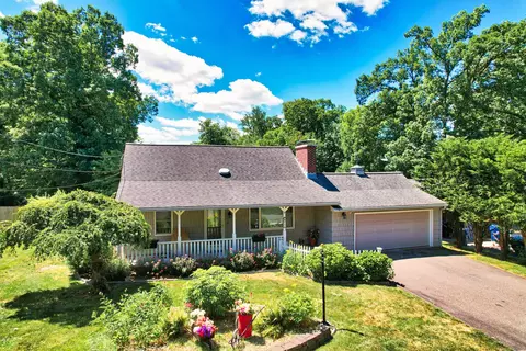 49 Debra Ln, Bristol, CT 06010