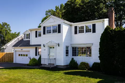 126 Texas Dr, New Britain, CT 06052