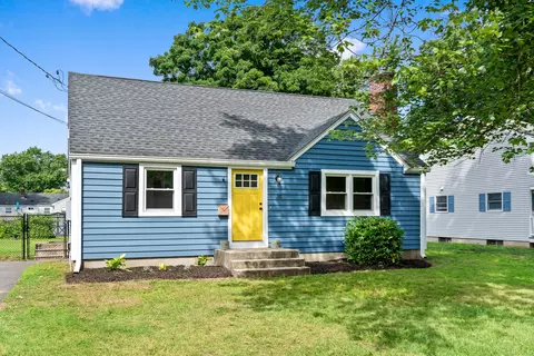 35 Ferncrest Dr, East Hartford, CT 06118