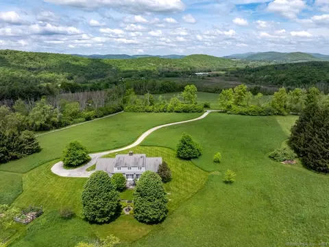 35 Benton Hill Rd, Sharon, CT 06069