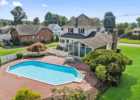133 E Main St, Wallingford, CT 06492