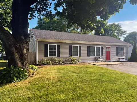 168 Indian Field Rd, Groton, CT 06340